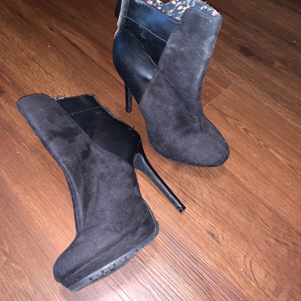 Black Suede and leather heeled booties